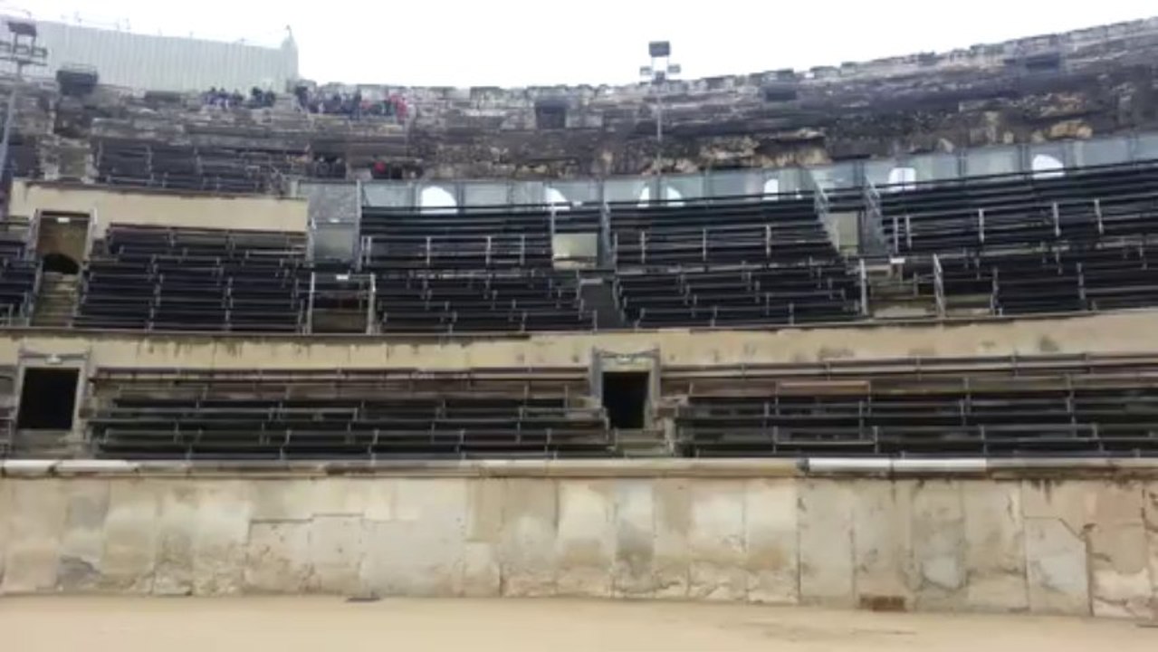 dans les arènes de nimes