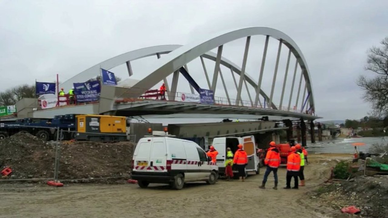 PONT DE RAPILLY