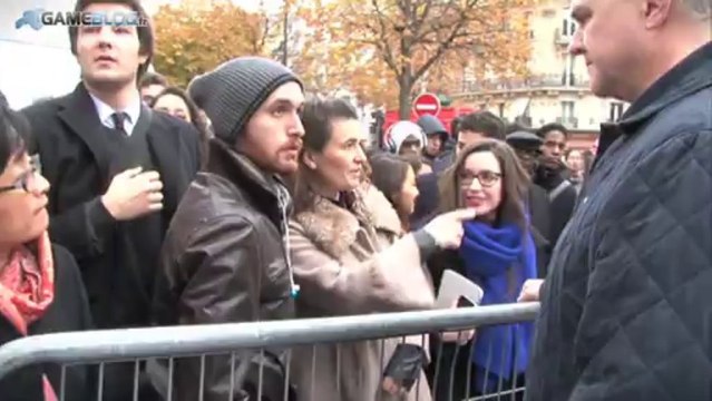 La PS4 se lance à Paris sur les Champs-Élysées