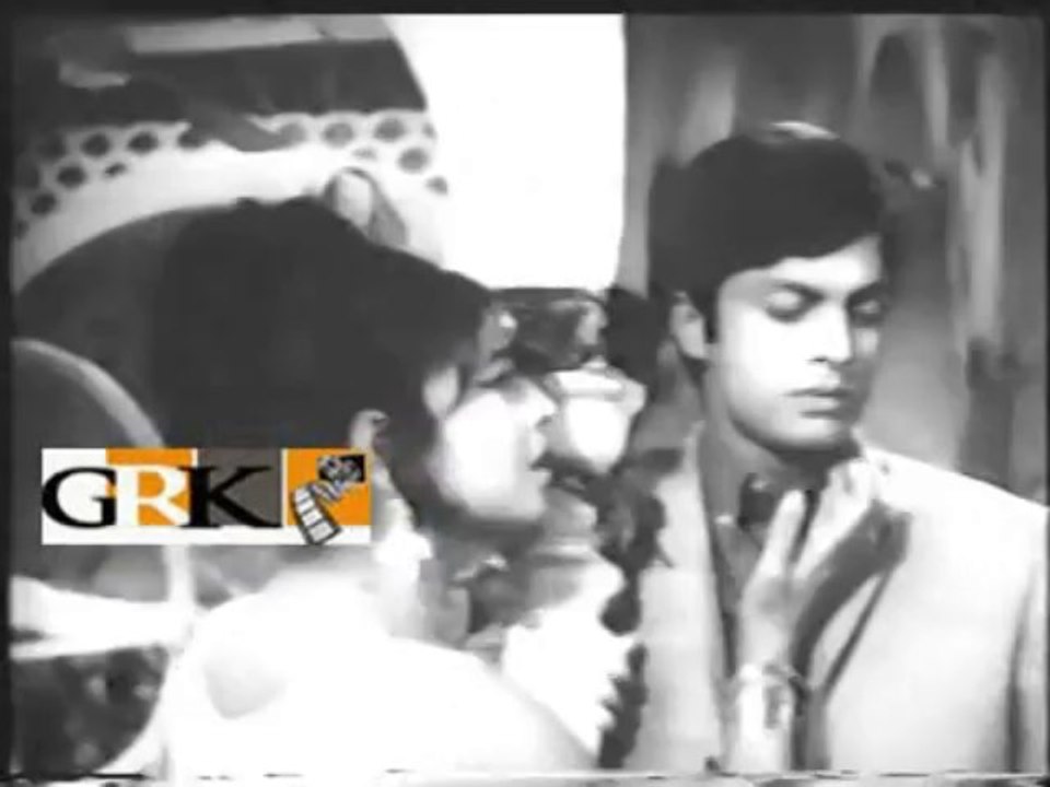 MILI GUL KO KHUSHBOO MUJHE MIL GYA TU - NASEEB APNA APNA