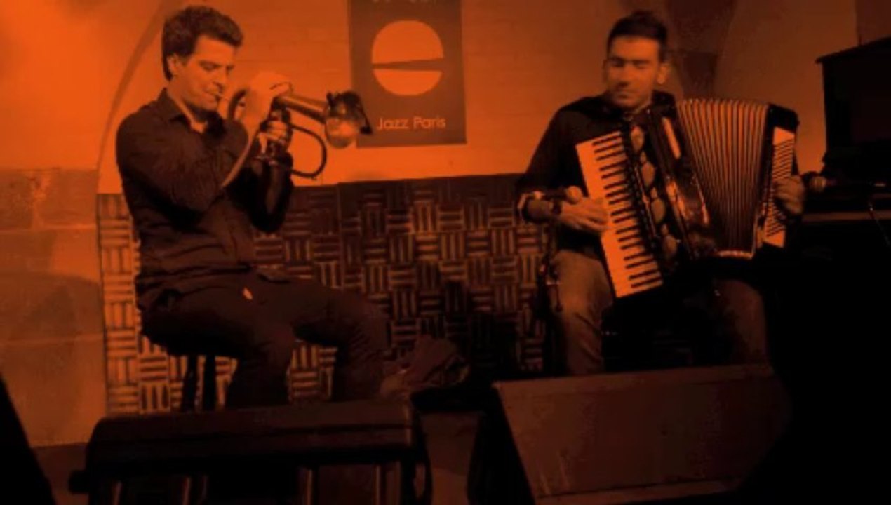 Luca Aquino et Carmine Ioanna : Mastroianni (live au Sunset à Paris)