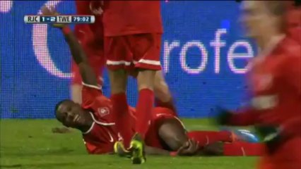 Castaignos spinge il Twente in testa