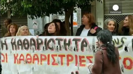 Moody's incoraggia la Grecia e alza rating, ma accordo con troika sarà posticipato