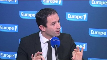 Hamon : "l'écotaxe est suspendue pas supprimée"