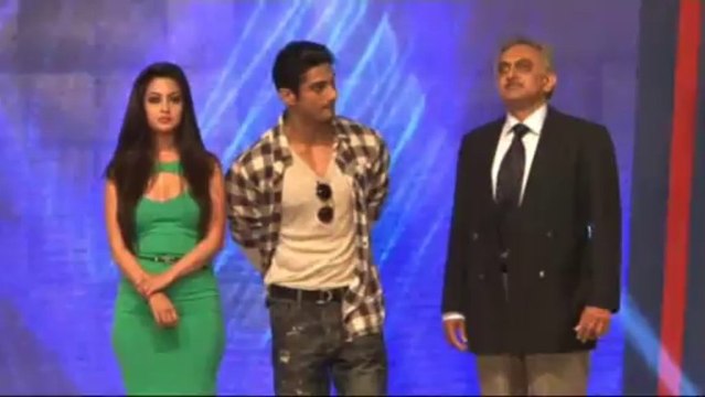 Prateik Babbar and his mysterious behavior