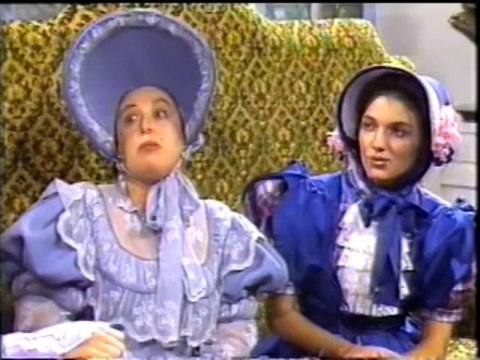 Dona Beija maior parte do capítulo 63 da versão de 1986 em português.