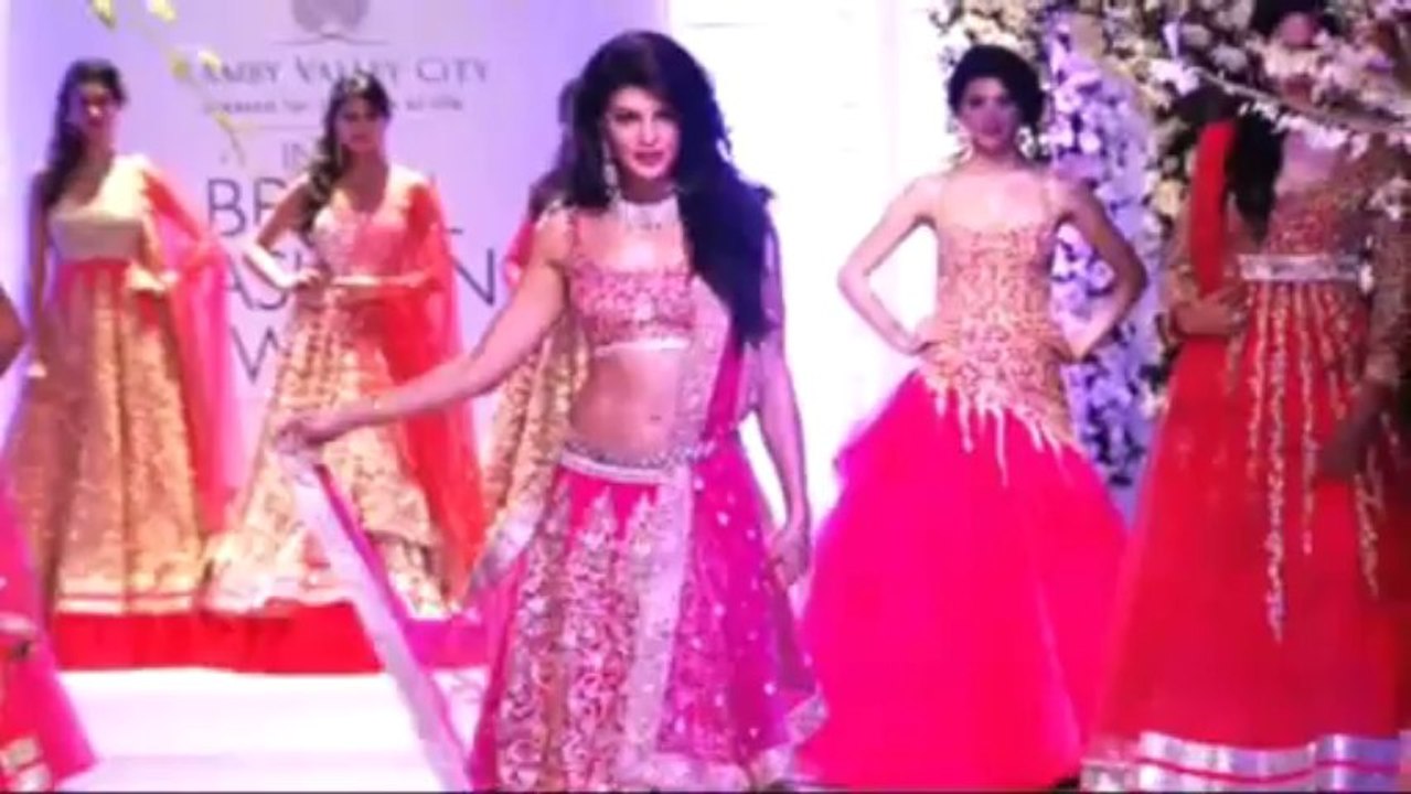 Jacqueline has world’s most desirable waist