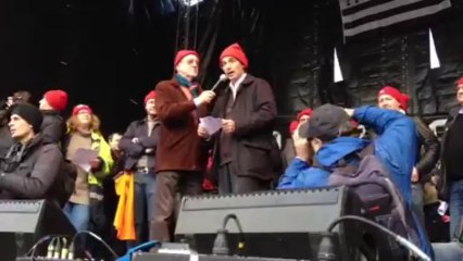 Bonnets rouges à Carhaix : discours de Jean-Pierre Le Mat , président de la CGPME des Côtés-d'Armor.