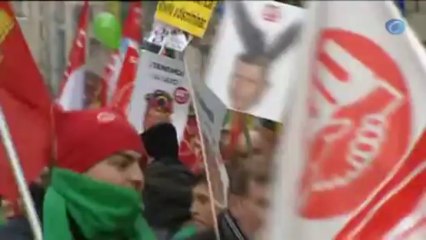 Miles de personas protestan en Madrid contra la 'ley Wert'