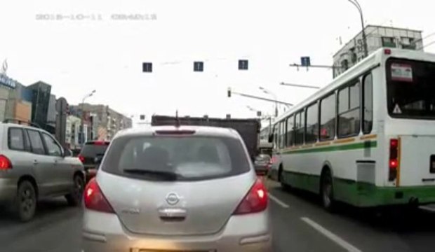 Weird Car Jumping... is it Alive??? Funny