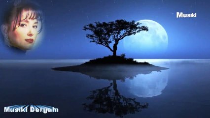 Gülden Sarıkahya ♫ Gece sessiz ve karanlık yine herşey uyumuş.HD