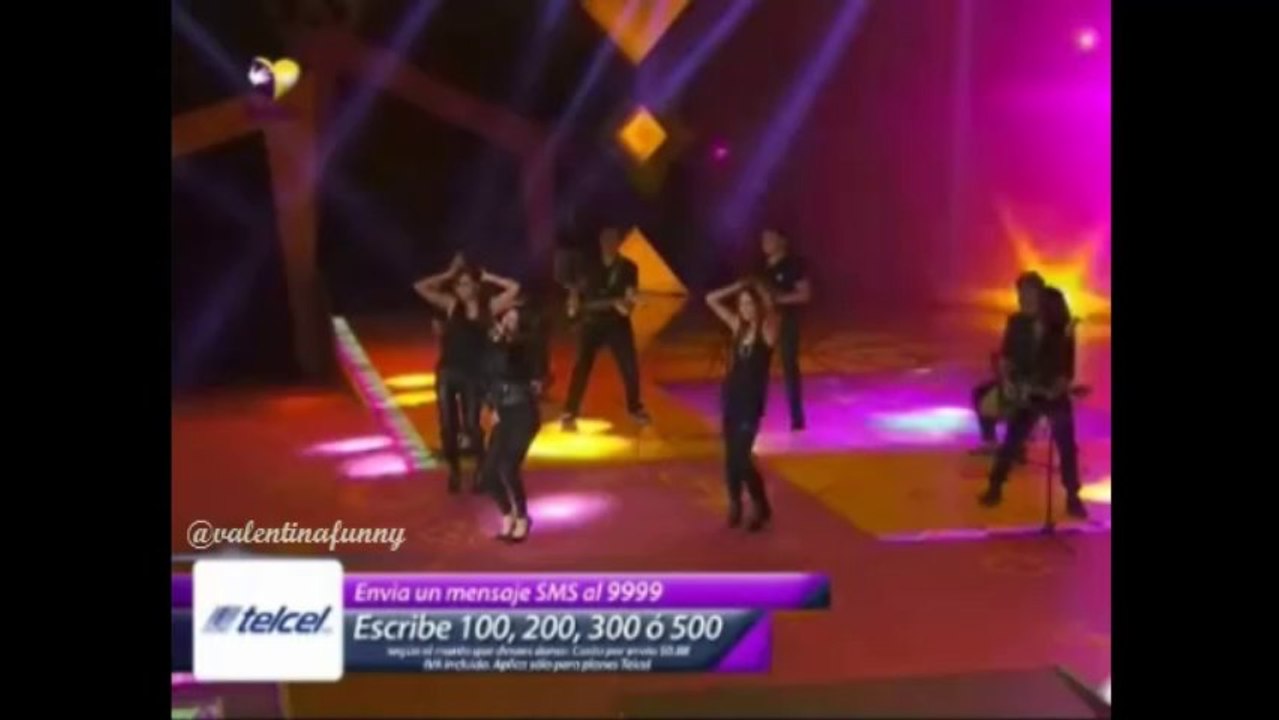 Maite Perroni (@maiteoficial) cantando "Tu y Yo" en Teleton 2013
