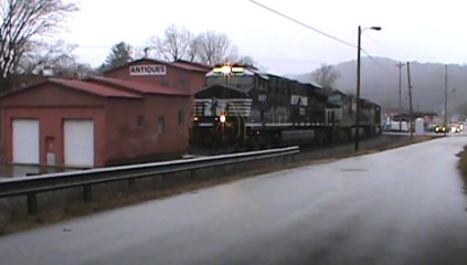 NS G90 Grain Train NB through Oliver Springs Tn.