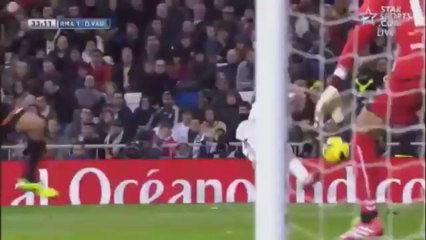 Gareth bale Hat-trick Goals and skills VS real Valladolid 30/11/13