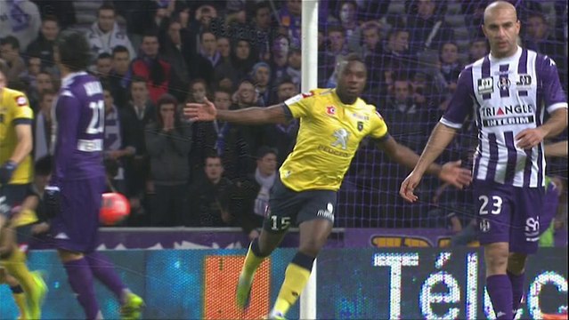 But Emmanuel MAYUKA (7ème) - Toulouse FC - FC Sochaux-Montbéliard - (5-1) - 30/11/13 (TFC - FCSM)