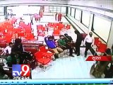 Captured on CCTV : Cash,valuables stolen from marriage venue, Surat - Tv9 Gujarat