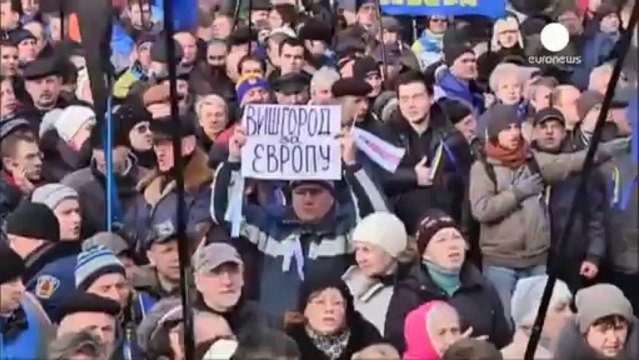 Ucraina, pro-europei di nuovo in piazza nonostante i divieti