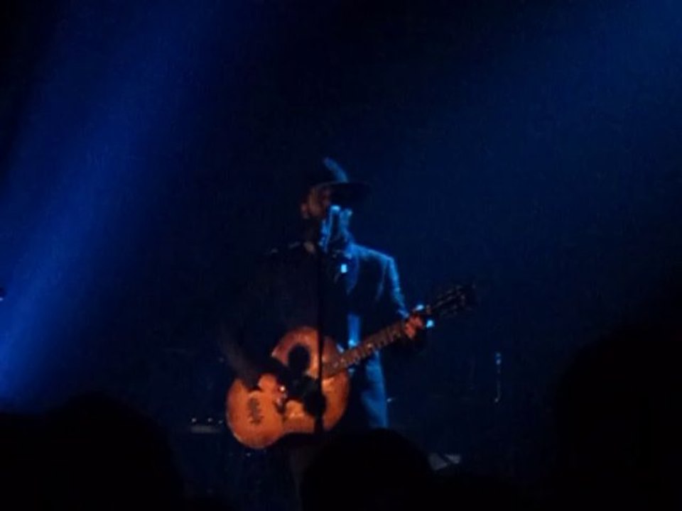 2013 11 Yodelice Alone