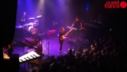 Quand Anna Calvi embrase l'Échonova