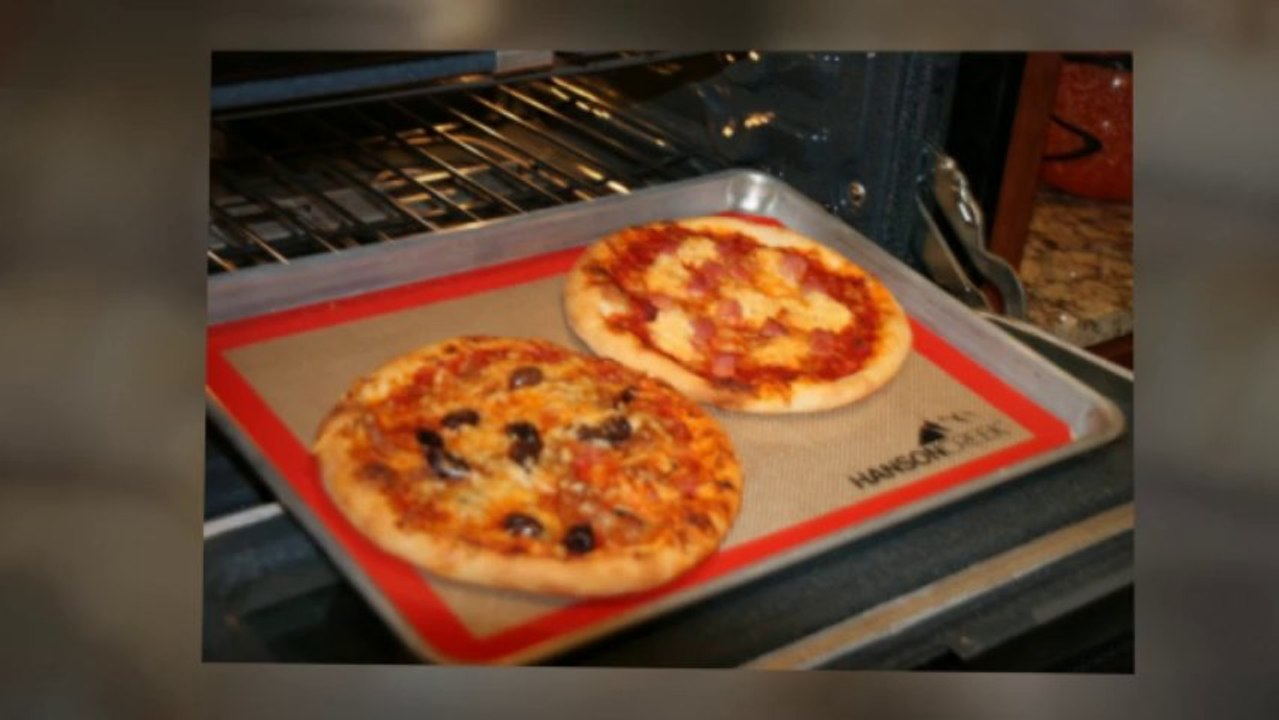 Reusable And Eco-Friendly Silicone Baking Mat by Hanson Creek