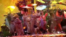 Katy Perry - Unconditionally Live Performance American Music Awards 2013