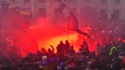 Mass protests turn violent in Ukraine
