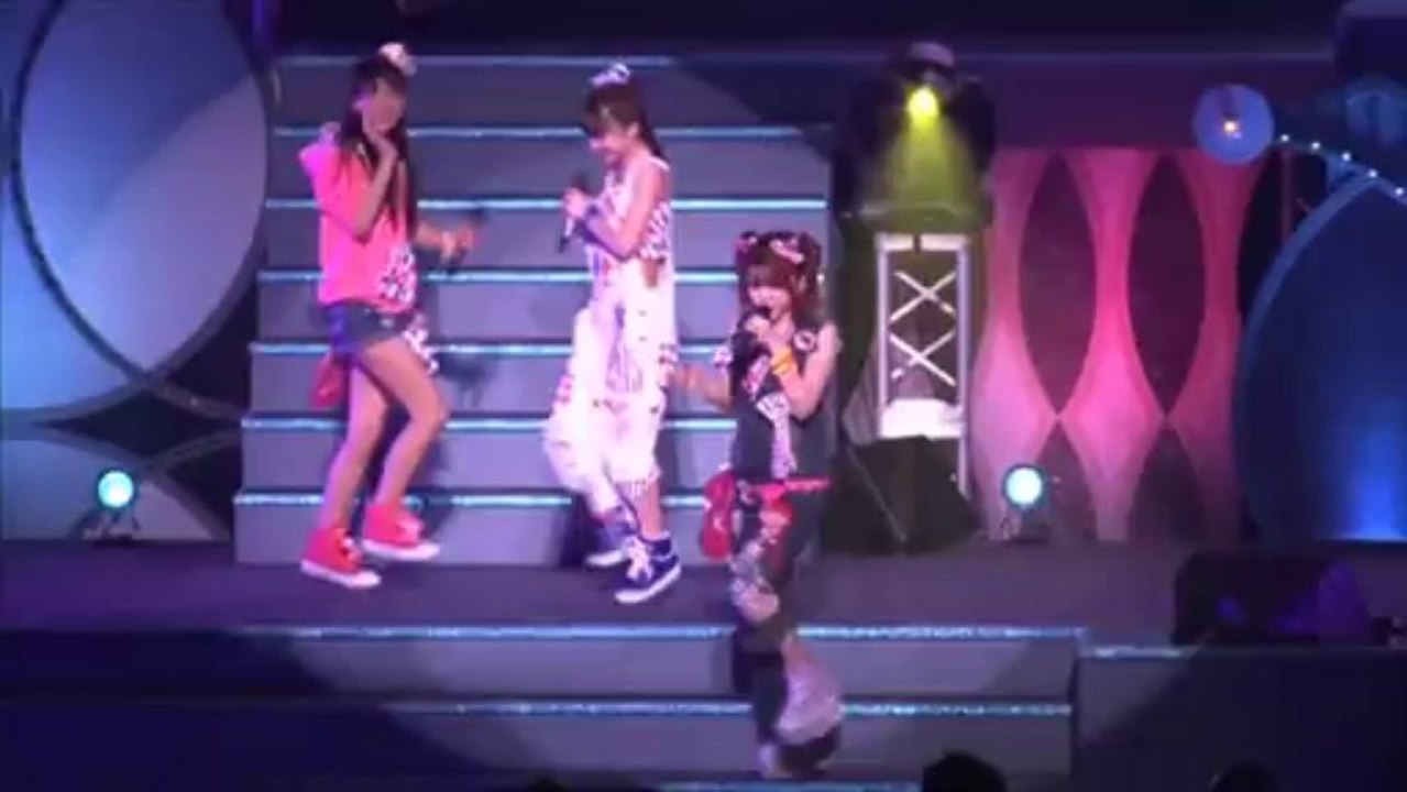 Tanaka Reina, Iikubo Haruna, Ishida Ayumi - Watashi no Dekkai Hana