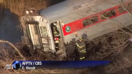 Acidente de trem em NY deixa 4 mortos