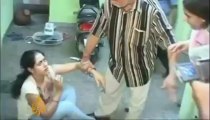 Cheating husband beaten Up by wife and her family - ooybazaajaa.com