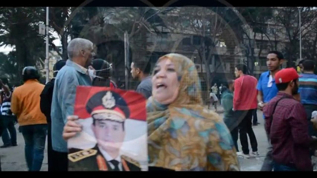 أهالي القبة يحتفلون مع قوات الأمن بطرد الإخوان من محيط القبة بهتاف شرطة وشعب وجيش أيد واحدة