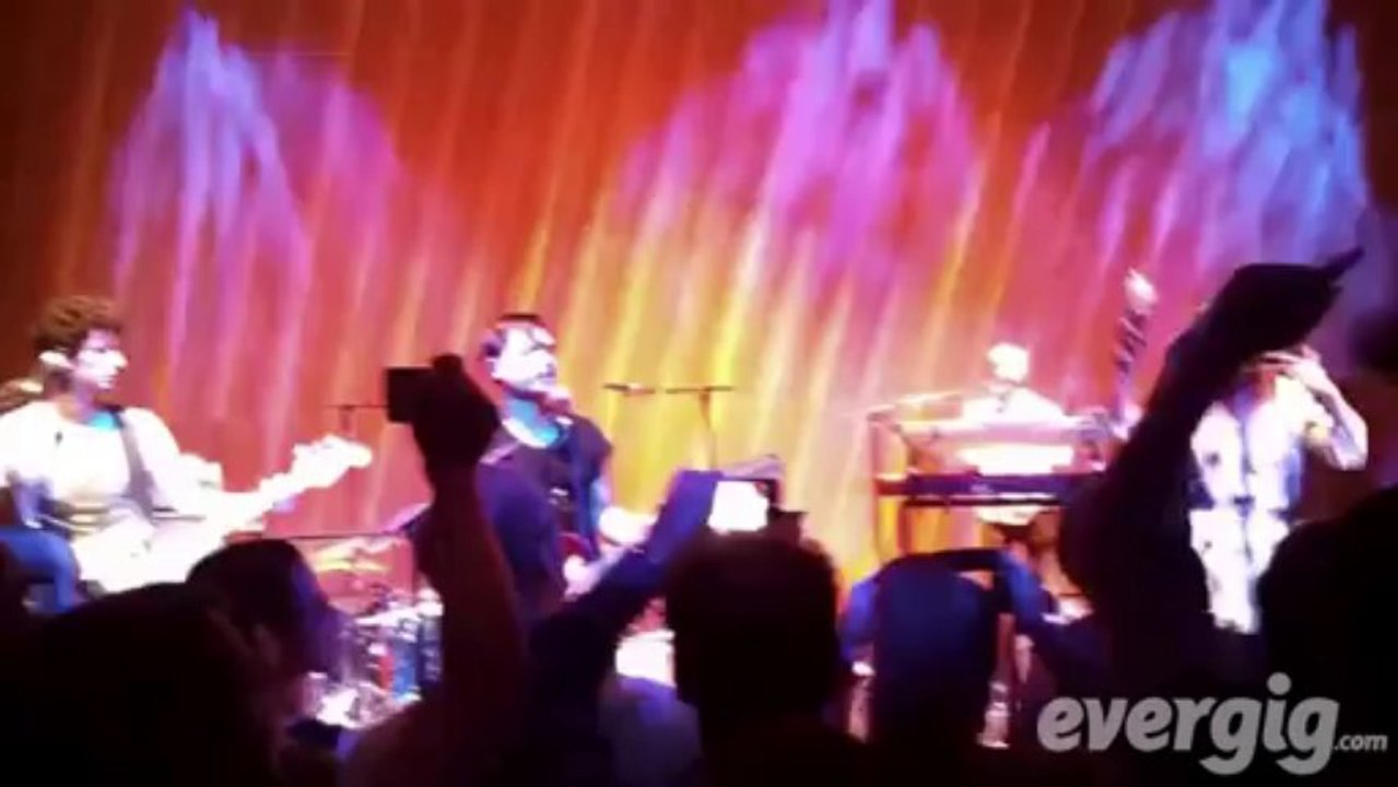 Lilly Wood - The Prick "Hey it's ok" - La Tour Eiffel - Concert Evergig Live - Son HD