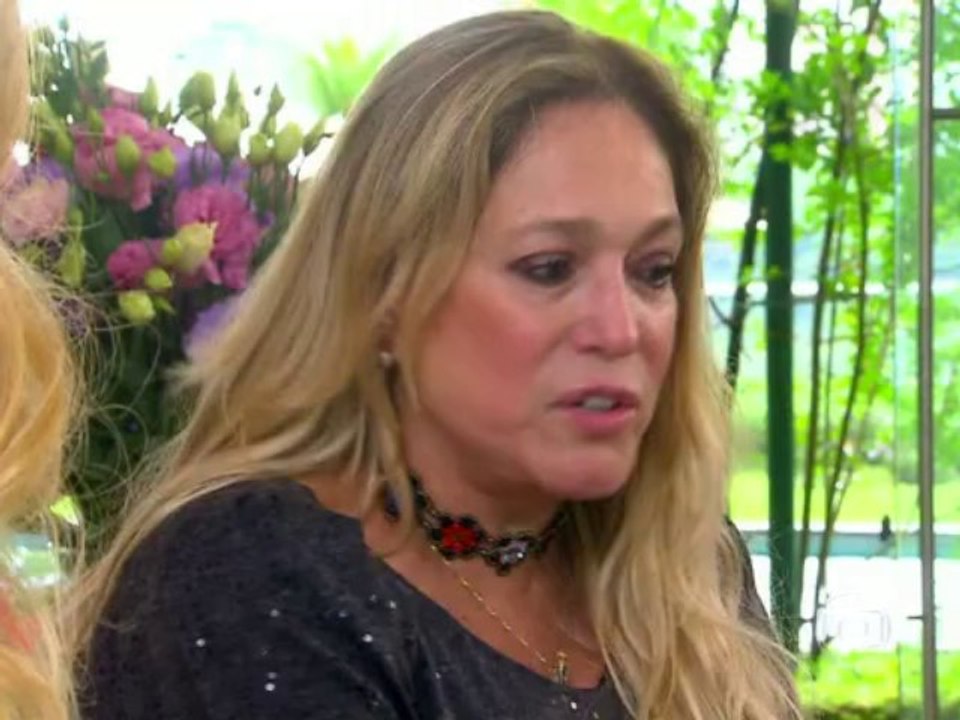 Tem mais convidado na área! Fernanda Souza parabeniza Angélica