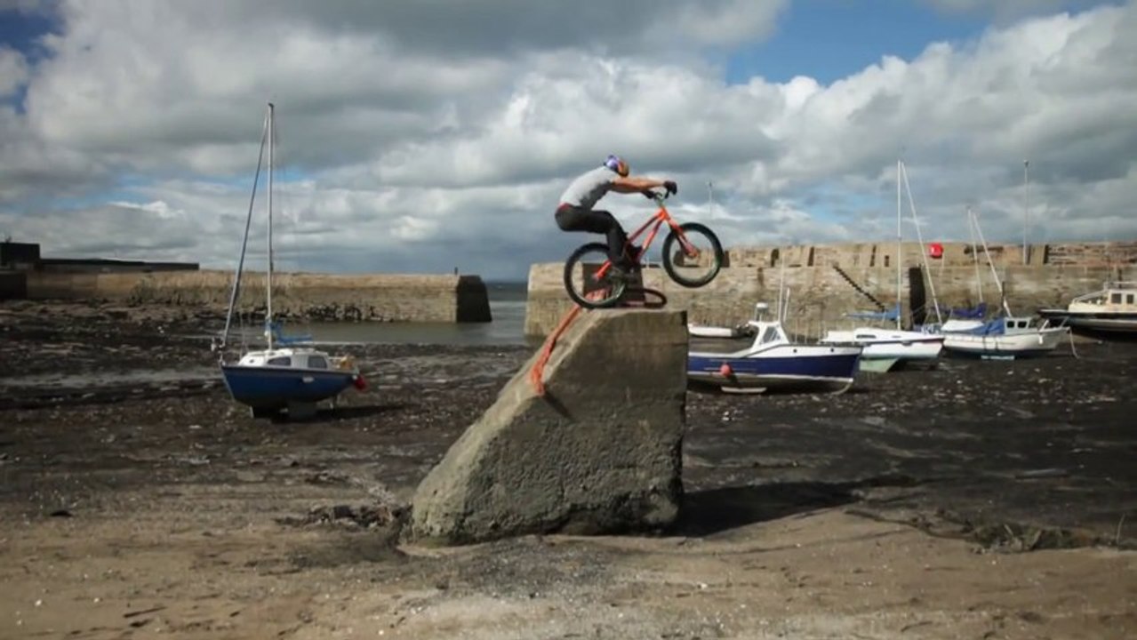 Danny MacAskill - Way Back Home