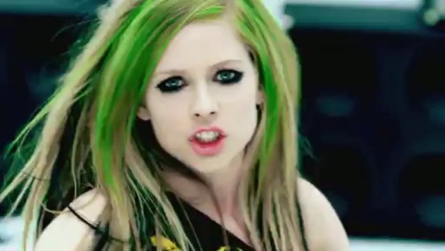Avril Lavigne - Smile