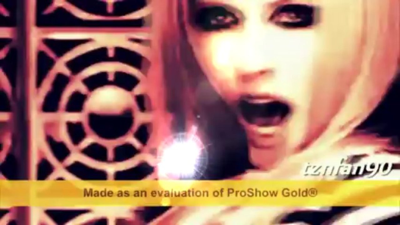 Avril Lavigne : Cheers. [ HD ]