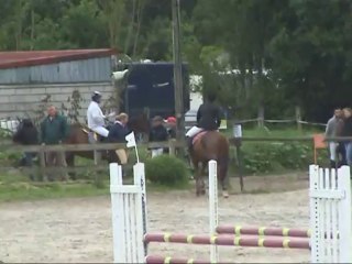 Amandine et Tara de Chalvergne en préparatoire 1.05 mètre à Liverdy