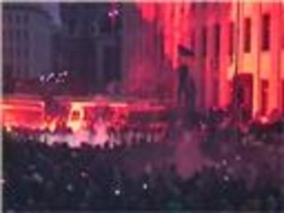 المتظاهرون يحتلون مجلس بلدية العاصمة الأوكرانية