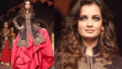 Dia Mirza Walks The Ramp For Raghavendra Rathore Show @ AVIBFW 2013