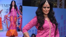 Mona Singh Walks The Ramp @ Tangerine Home Couture Launch !