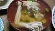 Japanese Food - Eating Frogs Alive