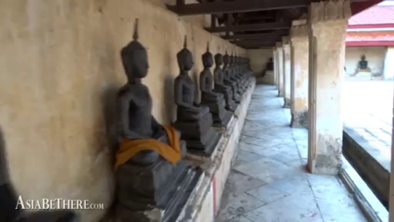 Buddha Images in Wat Khanon Nang Yai Temple, Ratchaburi Thailand
