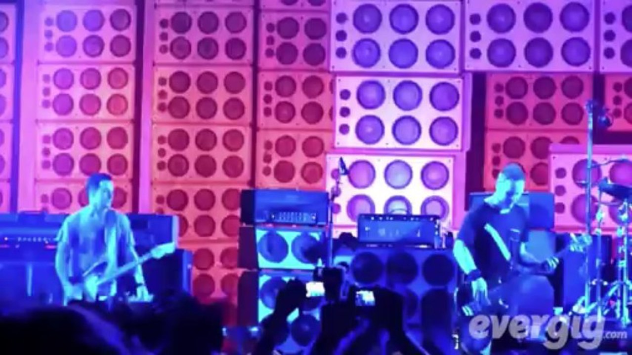 Pearl Jam "Even Flow" - O2 Stadium Berlin - Concert Evergig Live - Son HD