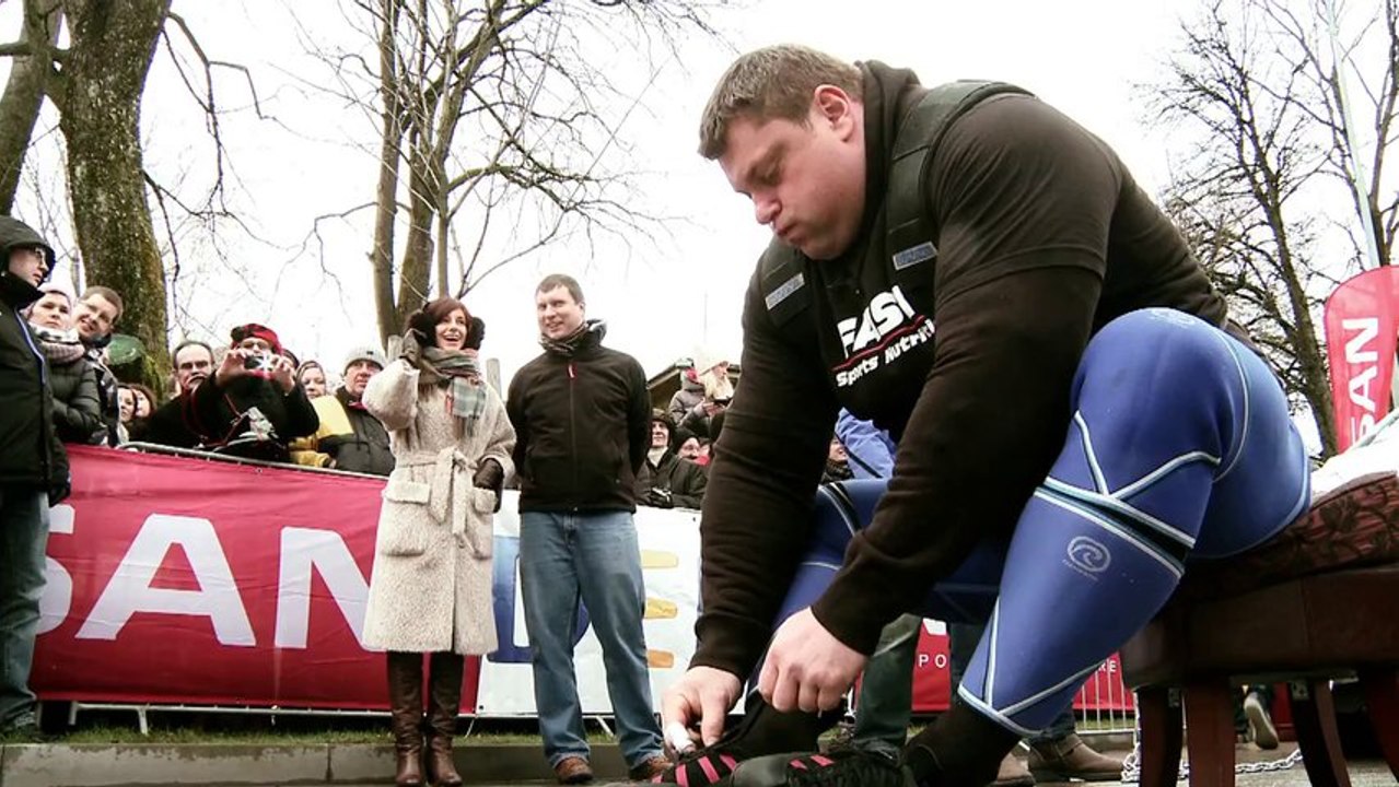 Récord Guinnes arrastrando 12 Nissan Note