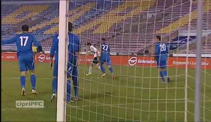 Οι παίκτες της Παρτίζαν κερδίζουν πέναλτι με το "έτσι θέλω"!