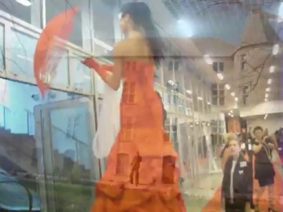 Golden Jubilee - Stilt Walkers (duo d'échassiers)