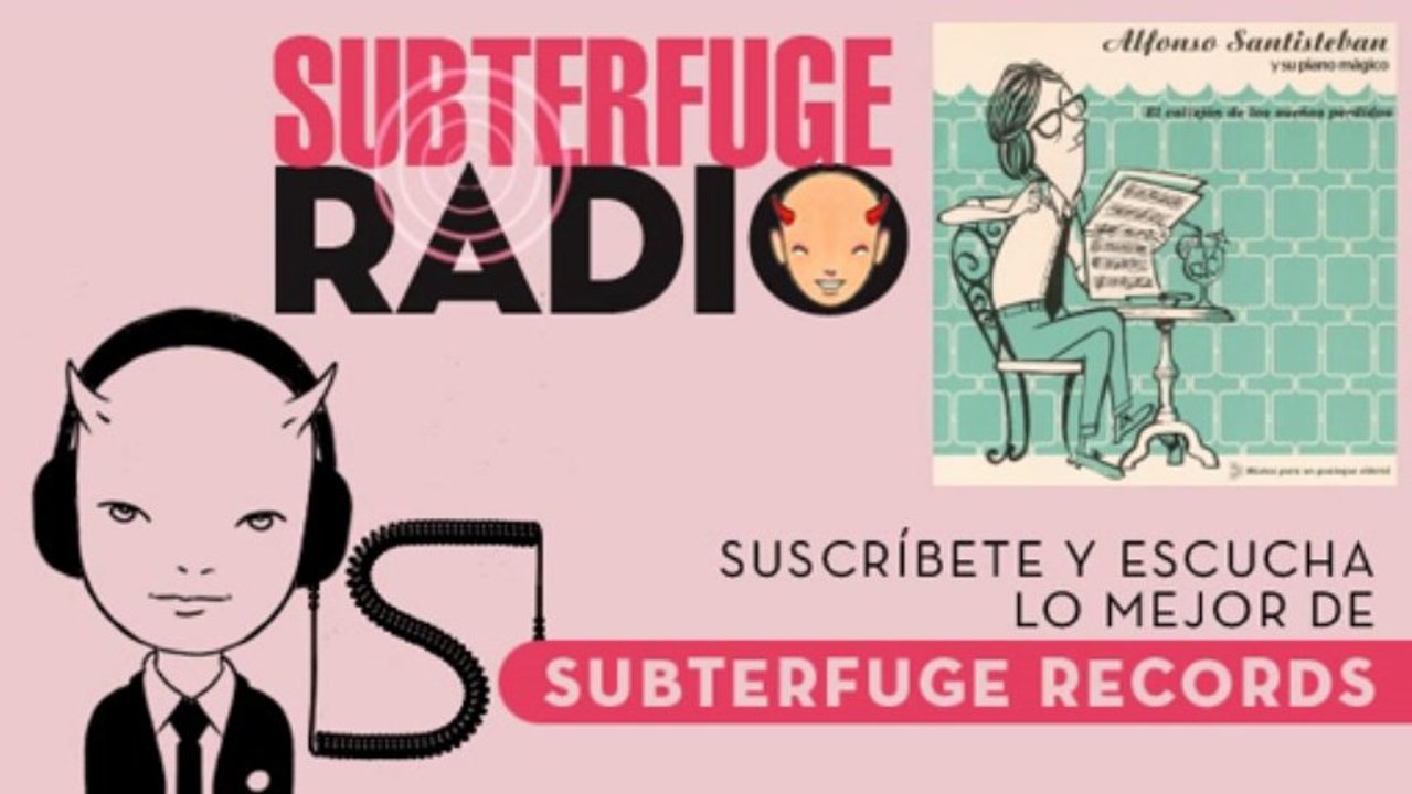 Alfonso Santisteban - Silueta de Mujer Dibujada Sobre un Claro de Luna