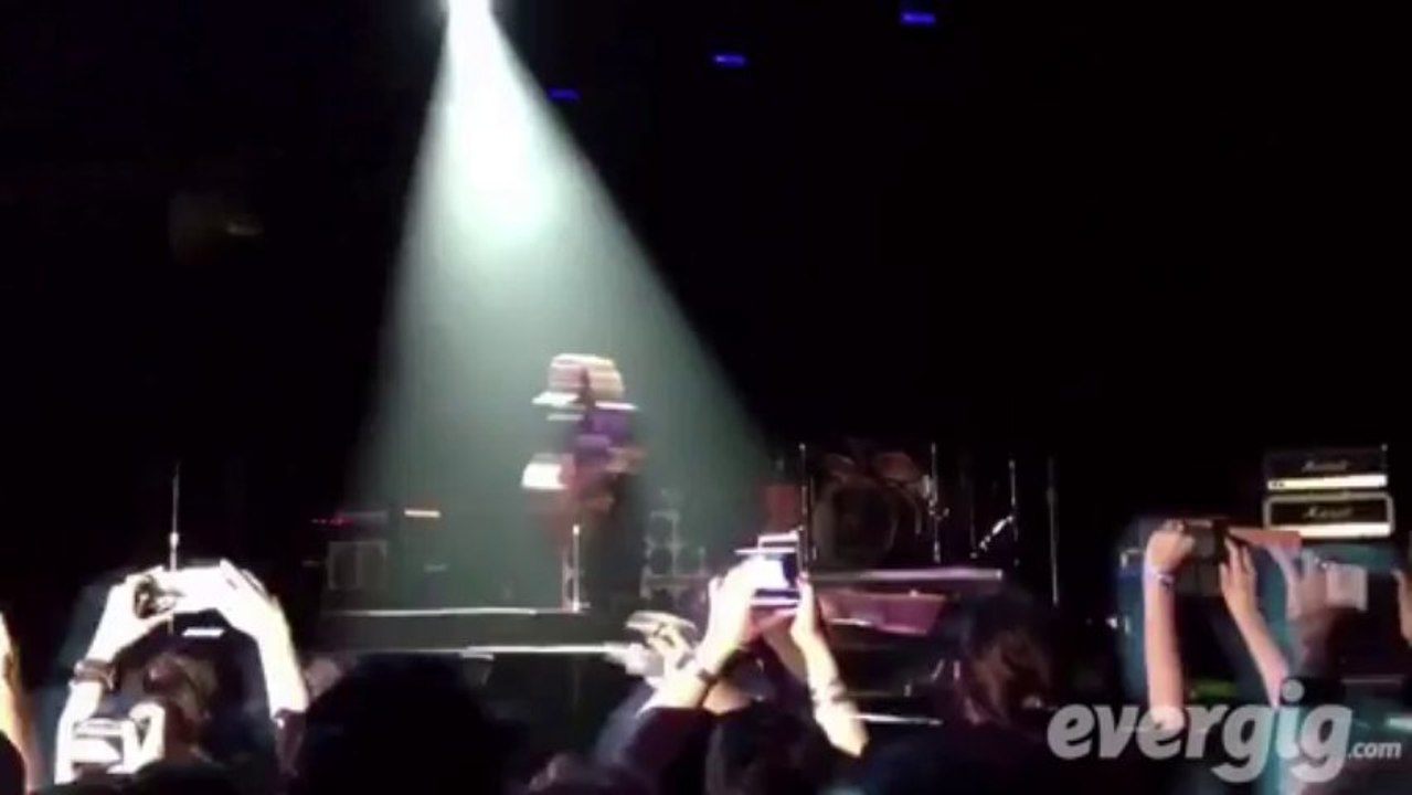 Pearl Jam "The End" - O2 Stadium Berlin - Concert Evergig Live - Son HD
