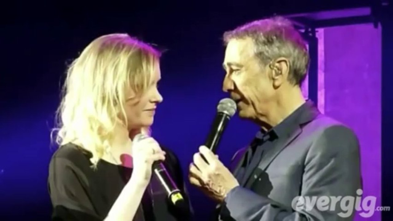 Alain Chamfort "Traces de toi (en duo avec Fredrika Stahl)" - Le Grand Rex - Concert Evergig Live - Son HD