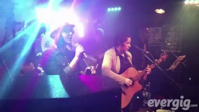 Virgule Un prophète - La Dame de Canton - Concert Evergig Live - Son HD