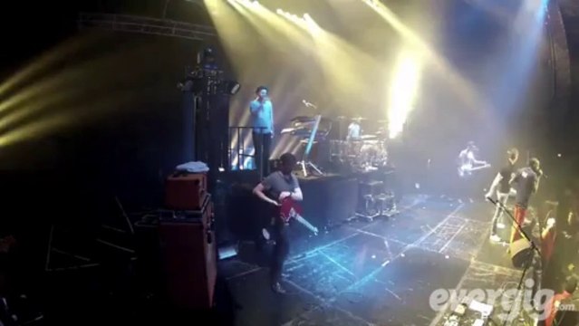 Skip The Use Song 2 - Zénith de Paris-La Villette - Concert Evergig Live - Son HD